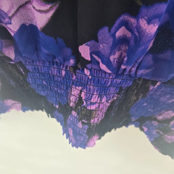 Cupcakes and Cashmere Black Purple Floral V-Neck Long Sleeved Large - Picture 3 of 11